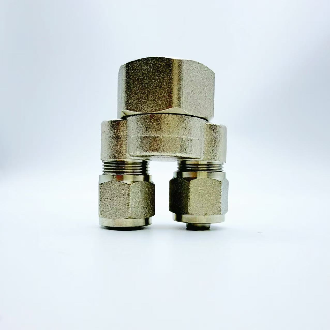 ఆడ థ్రెడ్ Y-ఆకారపు డబుల్ ఫెర్రూల్ బ్రాంచ్ కనెక్టర్